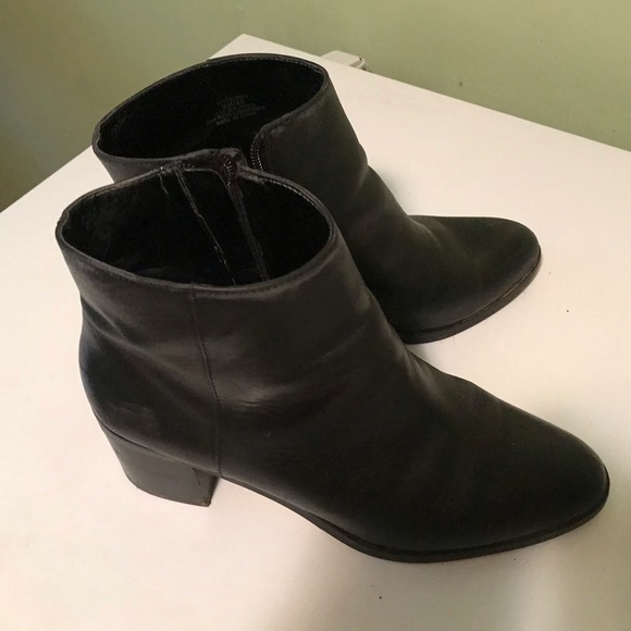 Vince Camuto Chelsea Boots - Picture 4 of 4